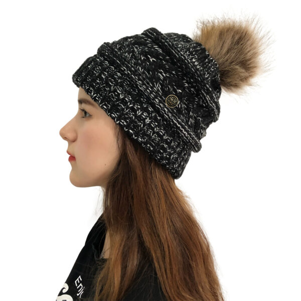 Gorro De Lana Con Pompón Con Sujetador Para Cubre Bocas Blanco/Negro