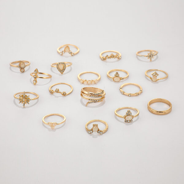 Set De 17 Anillos Dorados De Diamantes Bohemios - Imagen 2