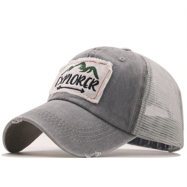 Gorra Bordada Color Gris Con Parche Explorer