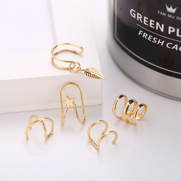 Juego De Aretes Tipo Percing Dorados De Hoja*