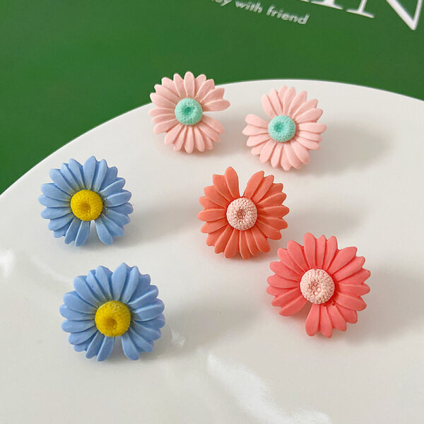 Aretes De Flor Margarita Amarilla° - Imagen 3
