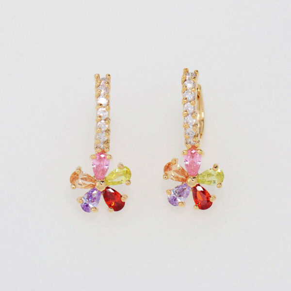 Aretes Altheda De Latón Baño De Oro 18K - Imagen 6