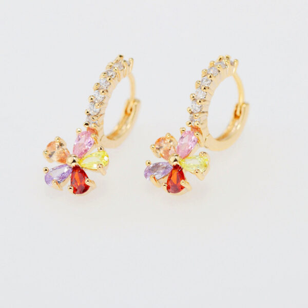 Aretes Altheda De Latón Baño De Oro 18K