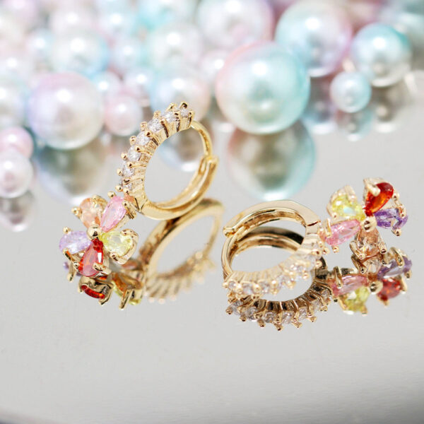 Aretes Altheda De Latón Baño De Oro 18K - Imagen 4