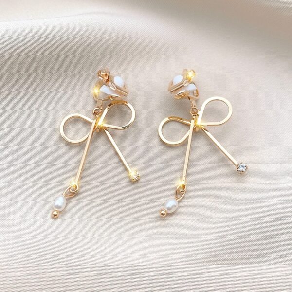 Aretes De Clip De Lazo Y Perlas