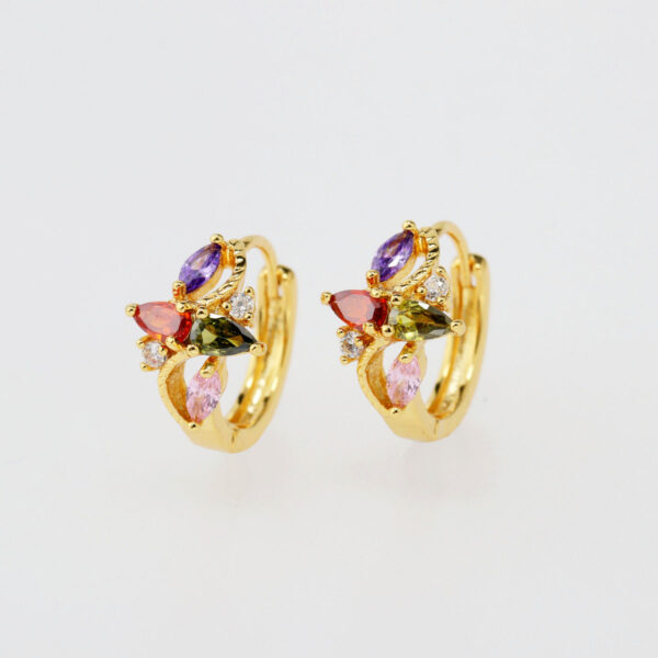 Aretes Bianca De Latón Baño De Oro 18K - Imagen 2
