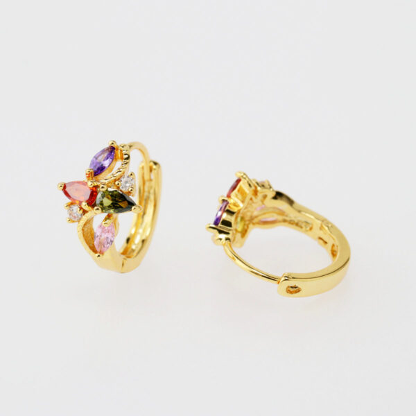 Aretes Bianca De Latón Baño De Oro 18K - Imagen 6