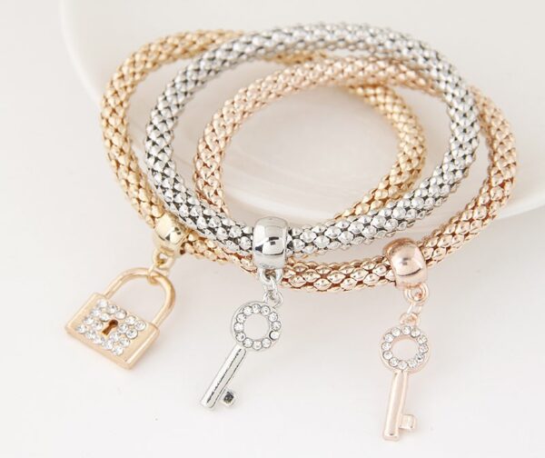 Set De Pulsera Con Colgante De Candado y Llave - Imagen 6