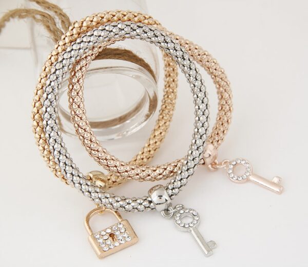 Set De Pulsera Con Colgante De Candado y Llave - Imagen 3