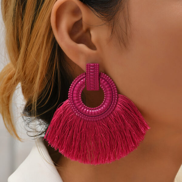 Aretes Estilo Etnico Negros Con Borla - Imagen 4