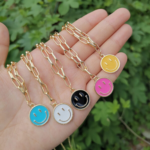 Collar Con Cara Sonriente De Color Rosa - Imagen 2