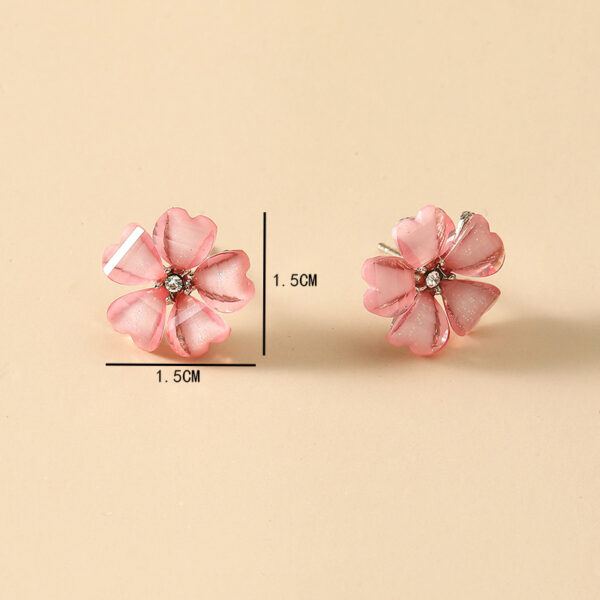 Aretes De Flor De Petalos Blancos - Imagen 5