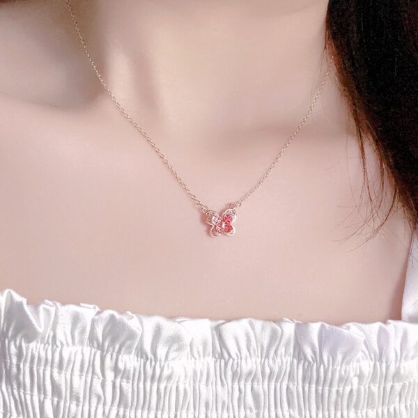 Collar Con Colgante De Mariposa - Imagen 4
