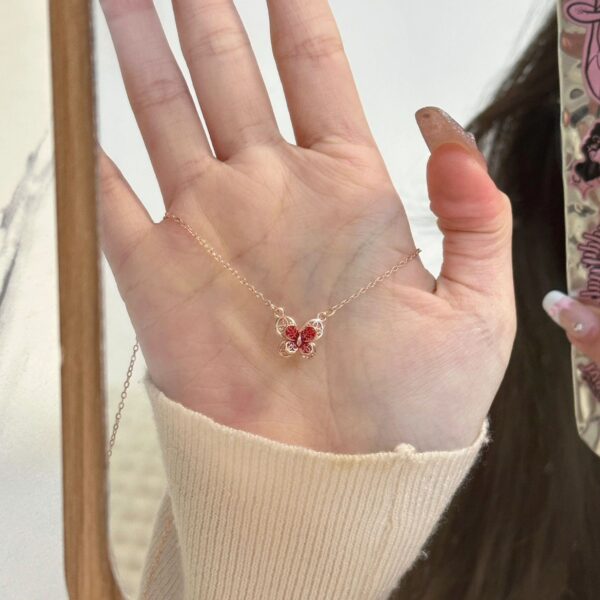 Collar Con Colgante De Mariposa - Imagen 3