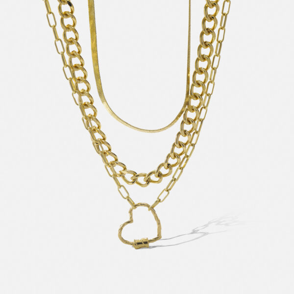 Collar Dorado Multicapa Corazón Torcido