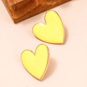 Pendientes En Forma De Corazón De Color Amarillo