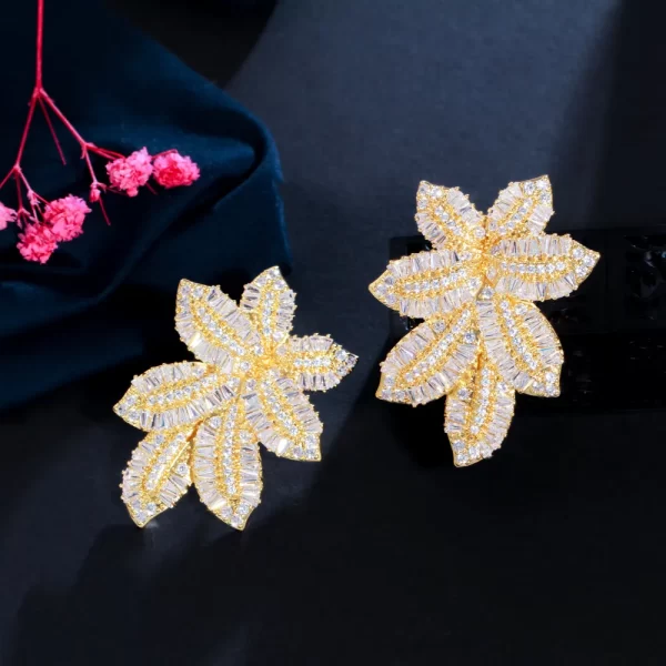 Aretes PHOVOIR Dorado Chapado En Oro