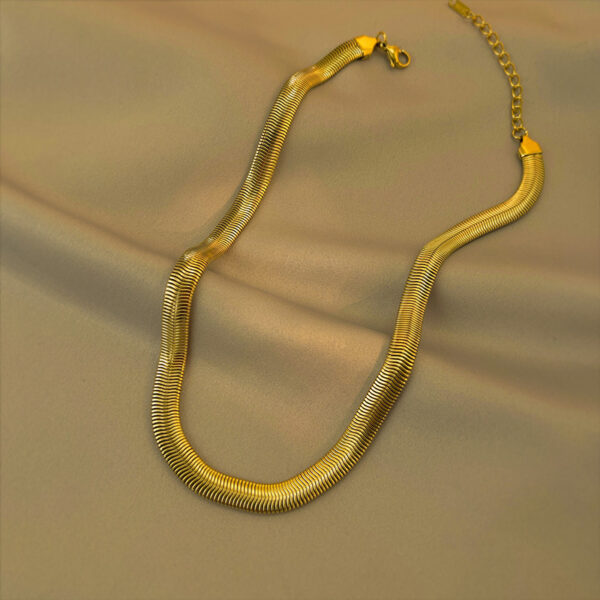 Collar Cadena De Serpiente Acero Titanio Chapada En Oro 18k