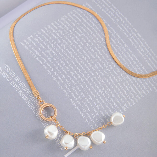 Collar Dorado Con Perlas - Imagen 3