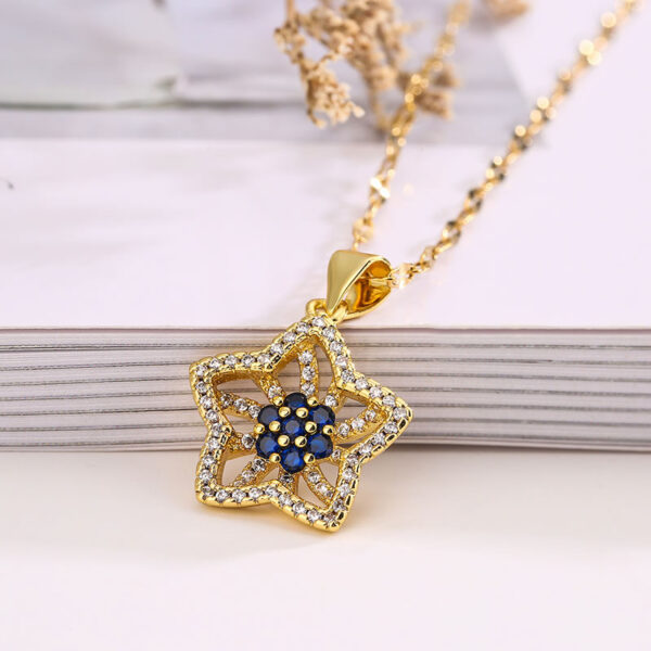 Collar De Flor Azul De Circonita