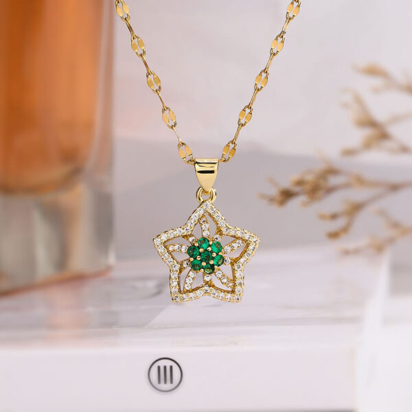 Collar De Flor Verde De Circonita