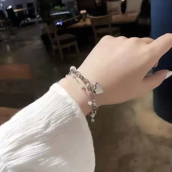 Pulsera Plateada De Corazón Y Perlas