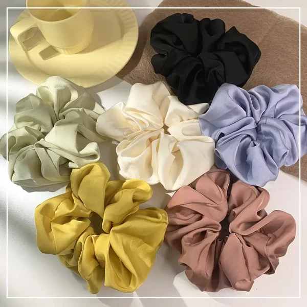 Scrunchie Grande De Color Amarillo - Imagen 3