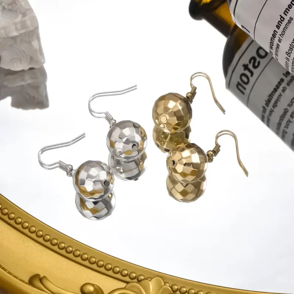 Pendientes Borla Dorada Caida De Gota - Imagen 3