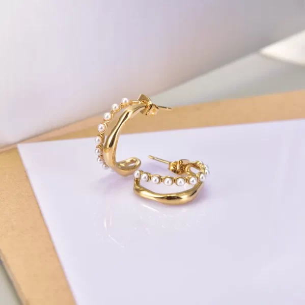 Pendientes Perlas Estilo C Chapados en oro de 18K - Imagen 3