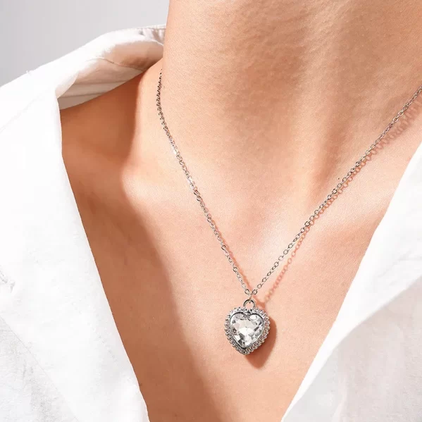 Collar Plata Con Colguije De Corazon Blanco Aleación