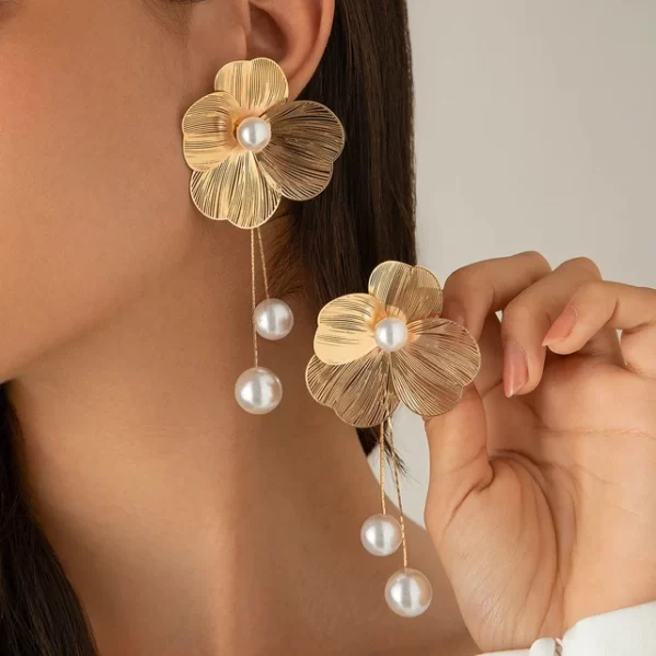 Pendientes De Pétalos De Gota Con Borla Larga Colgantes De Perlas De Imitación Dorado