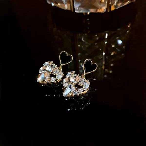 Pendientes De Circonita Con Forma De Corazón - Imagen 3
