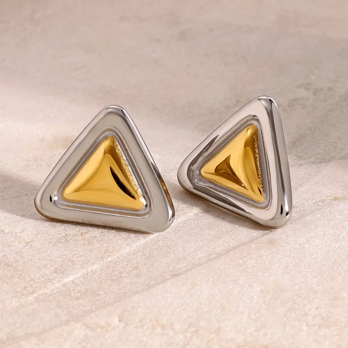 Aretes Triángulo Chunky Bicolor Acero Inox+Chapado de Oro 18K