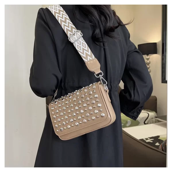 Crossbody Rude Chic Negro - Imagen 7