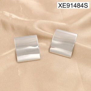 Silver Etch Rectangles – Pendientes Elegantes Rectángulo en Acero Inoxidable 304 Chapados en Oro 18K