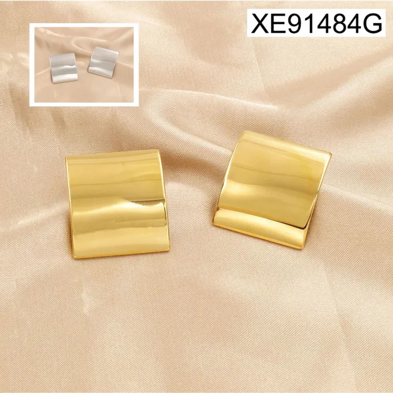 Golden Etch Rectangles – Pendientes Elegantes Rectángulo en Acero Inoxidable 304 Chapados en Oro 18K - Imagen 2