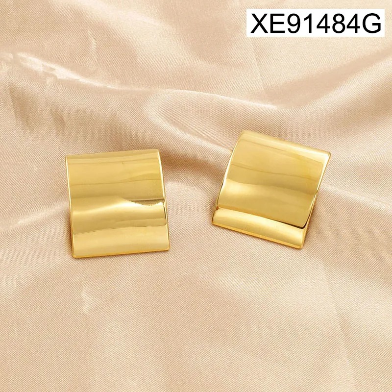 Golden Etch Rectangles – Pendientes Elegantes Rectángulo en Acero Inoxidable 304 Chapados en Oro 18K