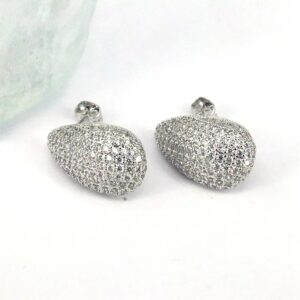Aretes Drop Glow Silver – Gota Plateada con Circón