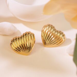 Shell Heart Gleam – Pendientes de Corazón Texturizado en Acero Inoxidable 304 Oro Imitación
