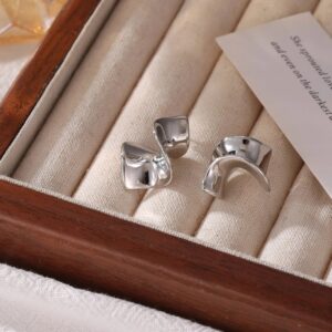 Aretes Silver Wave – Alambre Vintage Plateado