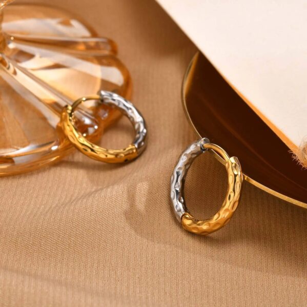 Aretes Duo Classic – Aros Redondos Bicolor en Acero Inoxidable 18K - Imagen 3