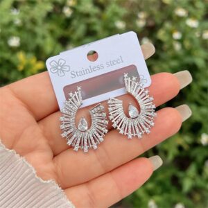 Peacock Luxe – Pendientes Retro Geométricos en Cobre Chapados en Oro 18K con Circón Plata