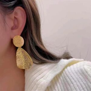 Aretes Geo Shine – Dorado Chapado en Oro 18K