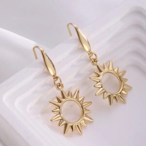 Sunline – Aretes Sol Hueco de Acero Titanio