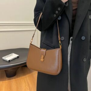 Bolsa Cuadrada Clásica con Broche - Caqui