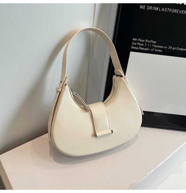 Bolso Dumpling Clásico con Hebilla - Beige