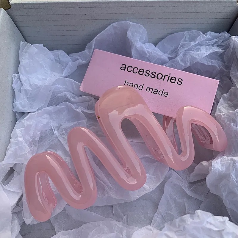 Pinza Wavy de Resina - Rosa Pastel