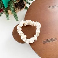 Scrunchie Fino Satin - Leche