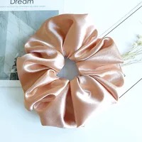 Scrunchie Satín Plisado - Rosa Viejo