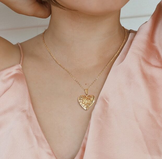 Collar Medallón Corazón Filigrana – Acero Inoxidable